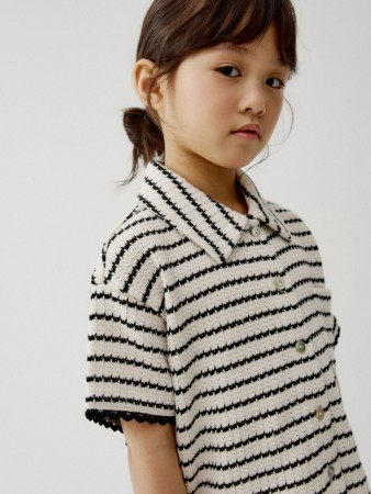 вязаная рубашка в полоску для девочек фотография