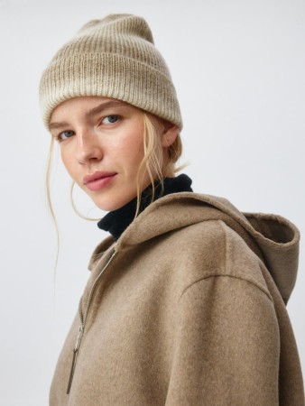 вязаная шапка-бини с градиентом - женские аксессуары вязаные 