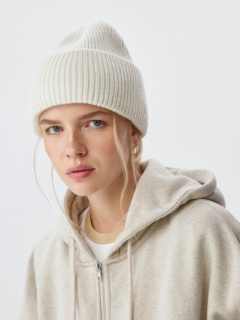 вязаная шапка из смесовой шерсти - женские головные уборы