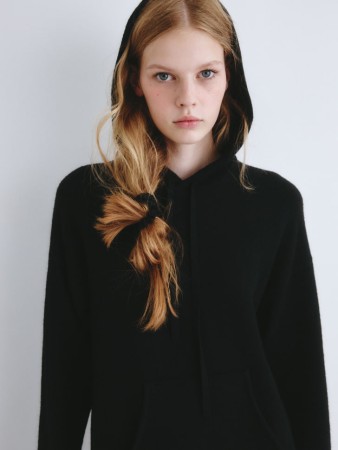 вязаное худи с капюшоном из линейки  young - толстовки и олимпийки шерстяные 