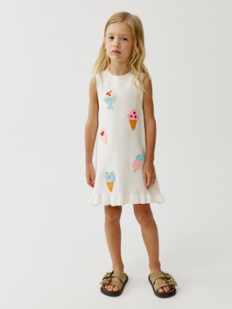 вязаное платье с вышивкой для девочек фотография