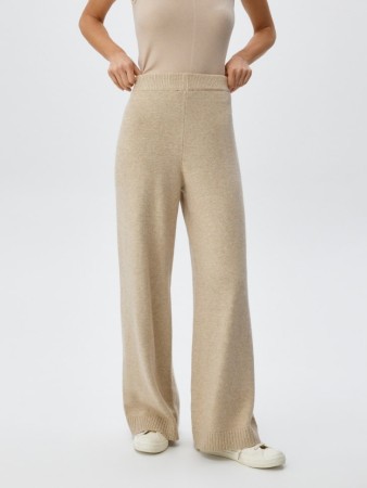 вязаные брюки с содержанием ангоры фотография