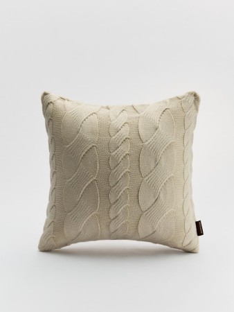 вязаный чехол для декоративной подушки фотография