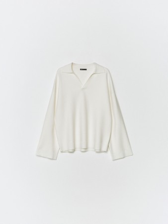 вязаный джемпер с воротником поло фотография