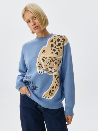 вязаный джемпер с жаккардовым принтом фотография