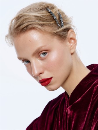 заколки-зажимы со стразами фотография