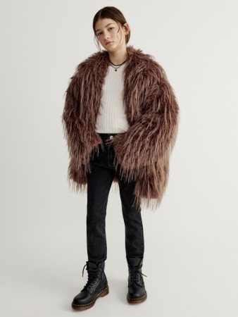 зауженные джинсы для девочек фотография