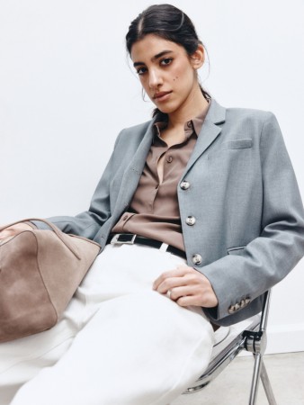 жакет из премиальной костюмной ткани с содержанием шерсти - женские жакеты сатиновые 