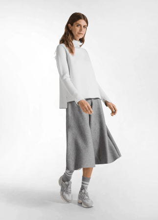 пуловер женский hight neck  фотография