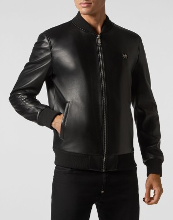 бомбер  фотография