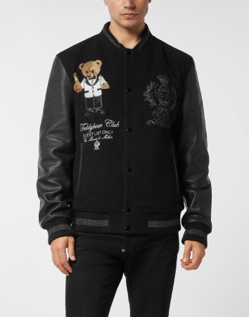 бомбер  фотография