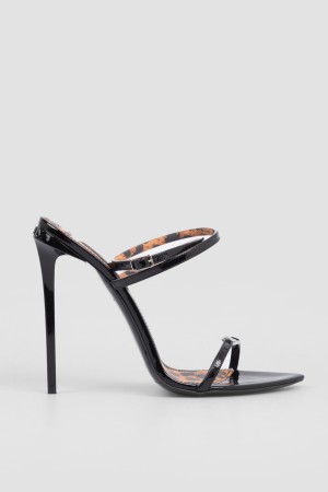 босоножки  - женская обувь с прямоугольной пряжкой 