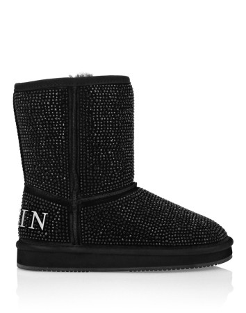 ботинки  - женская обувь на клепках 