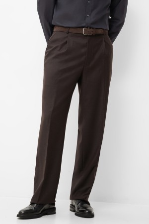 брюки  - мужская одежда на защипе 