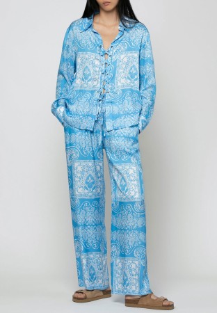 брюки  фотография