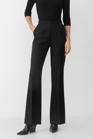 брюки  - женская одежда широкая 