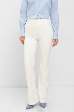 джеггинсы  - женская одежда на клепках 