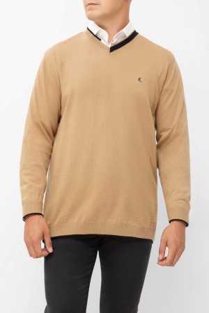 джемпер  - мужская одежда широкая 