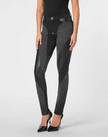 джинсы с высокой посадкой  фотография