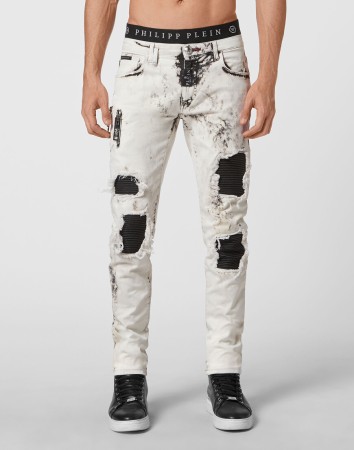 джинсы зауженные  фотография