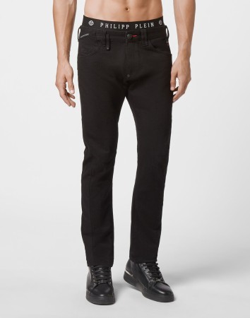 джинсы зауженные  фотография