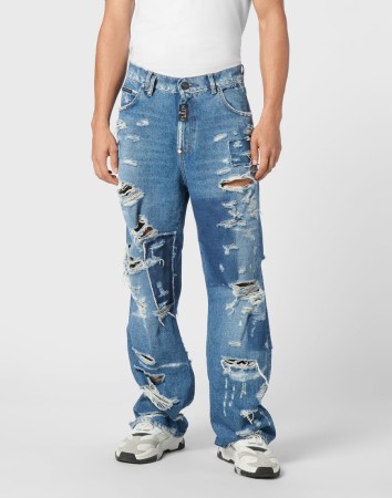 джинсы зауженные  фотография