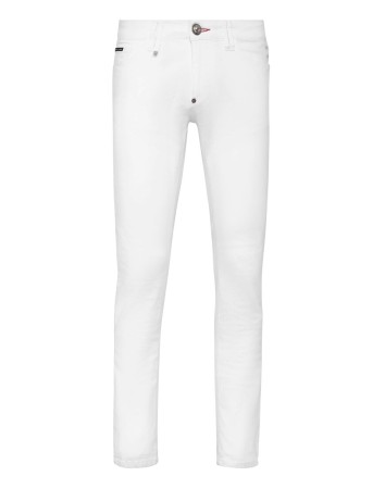 джинсы зауженные  фотография