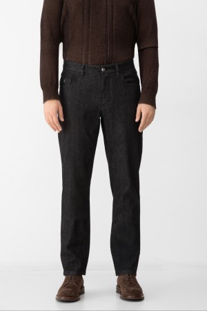 джинсы  - мужская одежда из денима 