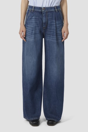 джинсы  - женская одежда с ремешком 