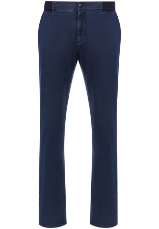 джинсы  - мужская одежда приталенная 