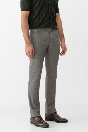 джинсы  - мужская одежда зауженная 