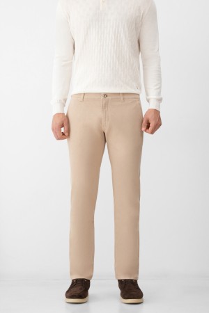 джинсы  - мужская одежда из денима 