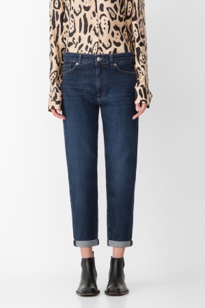 джинсы  - женская одежда с отворотом 