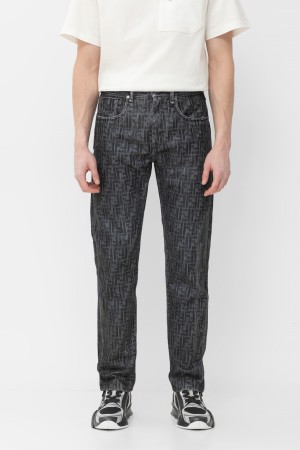 джинсы  - мужская одежда из денима 