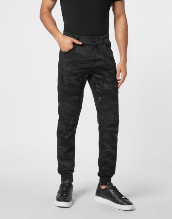 джоггеры  - мужские брюки с баской 