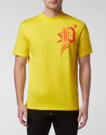 футболка  - мужская одежда желтая 