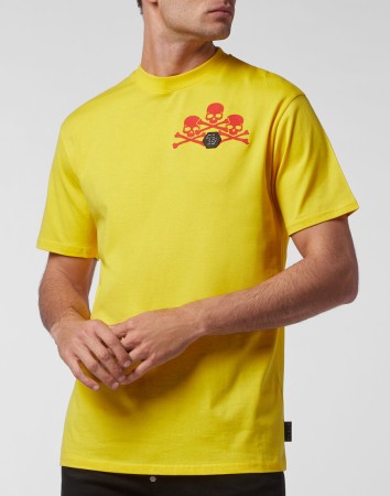 футболка  - мужская одежда желтая 