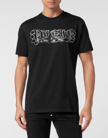 футболка  - мужская одежда с баской 