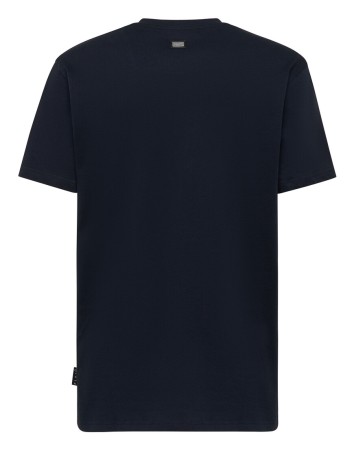 футболка  - мужская одежда с баской 