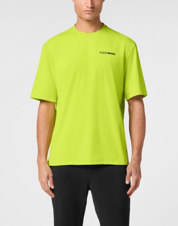 футболка  - мужская одежда желтая 