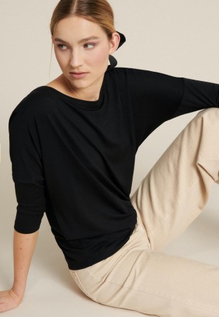 футболка  - женская одежда luisa spagnoli 