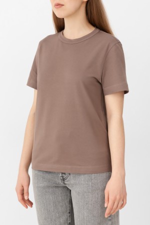 футболка  - женская одежда, обувь и аксессуары прилегающая 