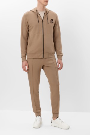 костюм спорт  фотография