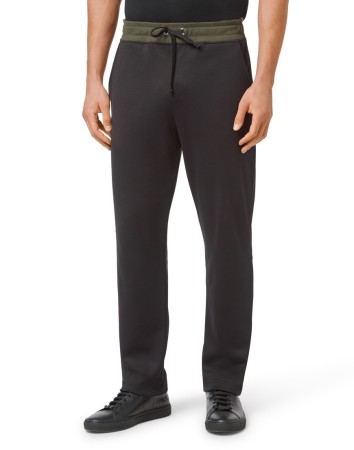 костюм спортивный  фотография