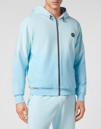 костюм спортивный  фотография