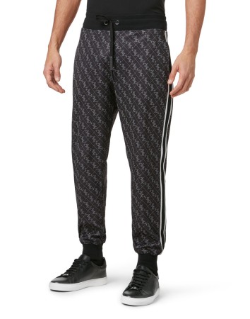 костюм спортивный  фотография