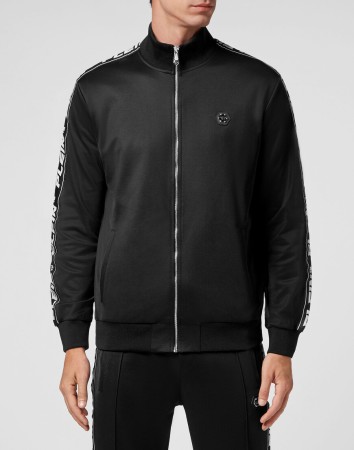 костюм спортивный  фотография