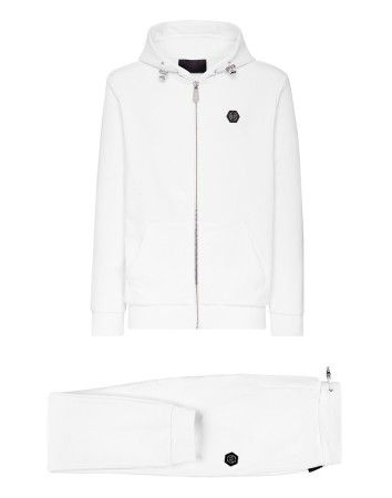 костюм спортивный  фотография