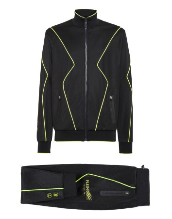 костюм спортивный  фотография