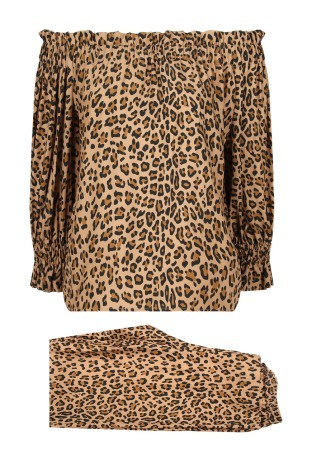 костюм  - костюмы коричневые 